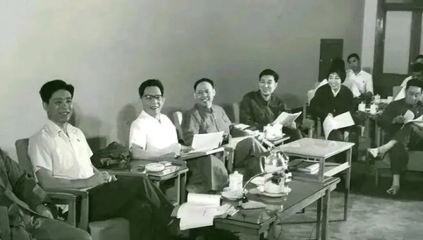 “四人帮”在上海滩的“小妹”：紧跟王洪文，追随张春桥，判处徒刑17年