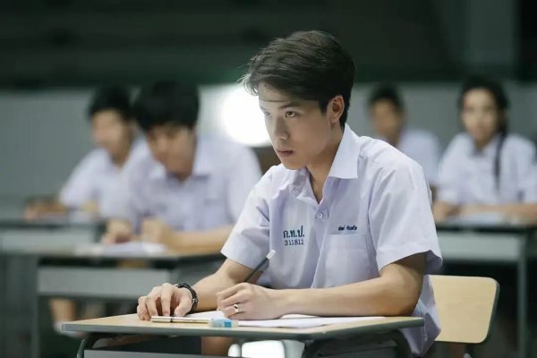 院长免职，高校震荡，一个退学博士扯掉了学术遮羞布